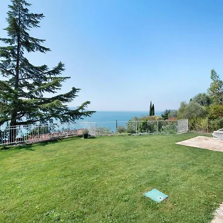 Villa Gargnano Lejlighed