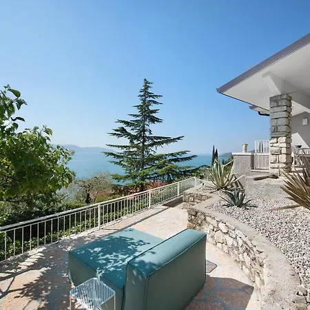 아파트 Villa Gargnano 가르냐노